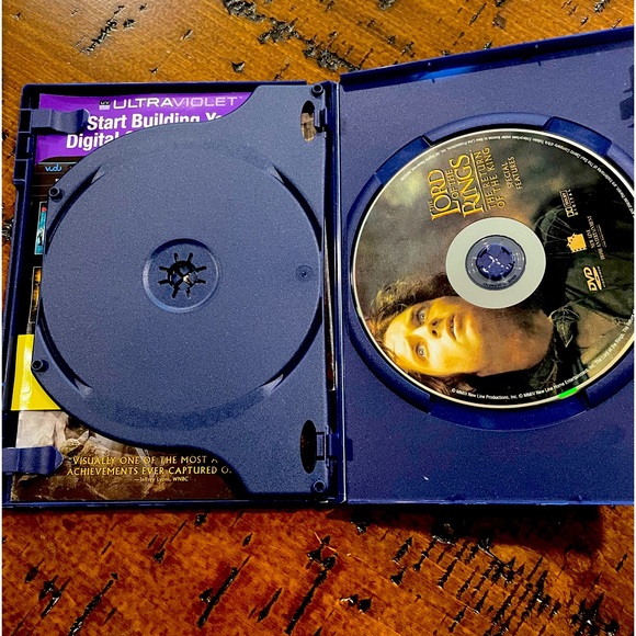 2 DVD’s Lord of the Rings Return of the King and The Two Towers DVD’s - Picture 4 of 8